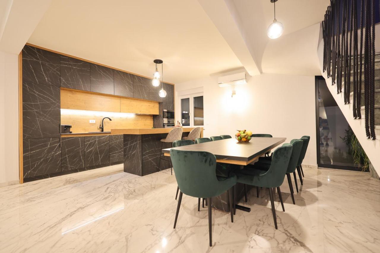 Rhapsody In Green - Luxury Villa In Zadar Crno 외부 사진