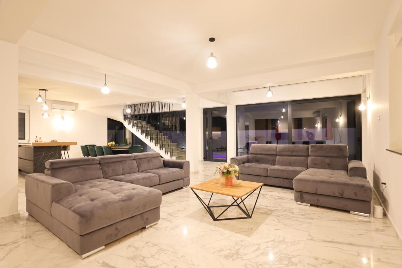 Rhapsody In Green - Luxury Villa In Zadar Crno 외부 사진