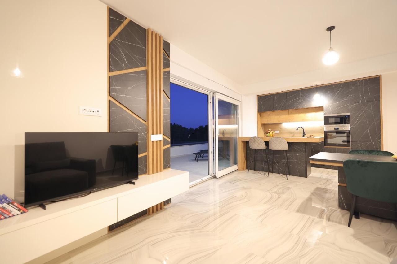 Rhapsody In Green - Luxury Villa In Zadar Crno 외부 사진